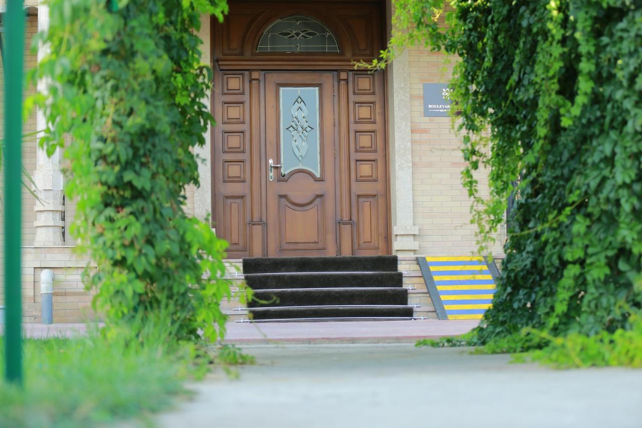Boulevard Palace Hotel Semerkant Dış mekan fotoğraf