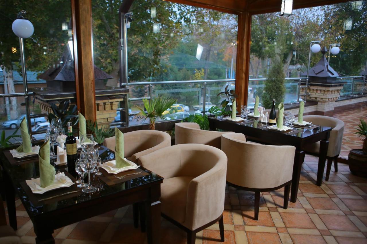 Boulevard Palace Hotel Semerkant Dış mekan fotoğraf